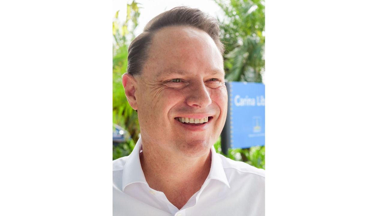 This is an image of the Lord Mayor Adrian Schrinner for the Lord Mayor's message in May-June.