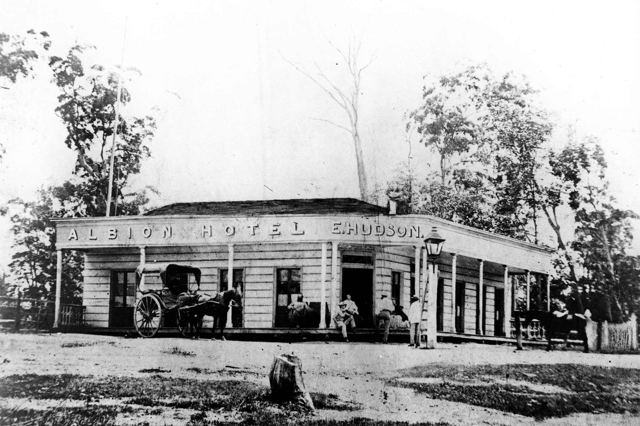 A heritage photo of Albion Hotel.