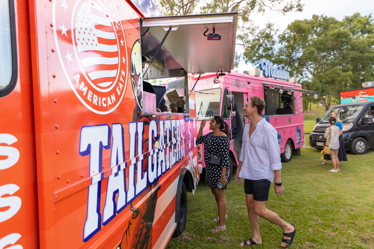 Food trucks in Victoria park