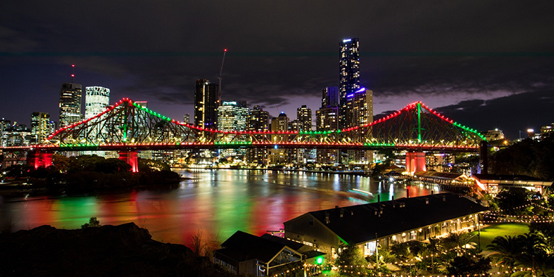 Story Bridge red and green Christmas light up