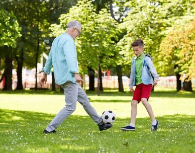 Fun Soccer (4-7 years old and Seniors)